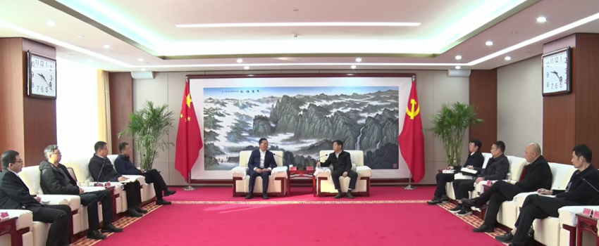 侯景濱赴南陽調研重點項目并到樂凱華光宣講黨的二十屆四中全會精神